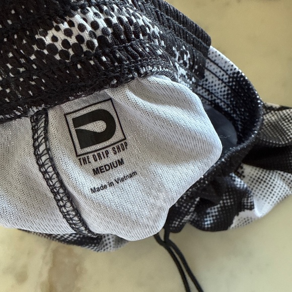 The drip shop shorts - Picture 3 of 3